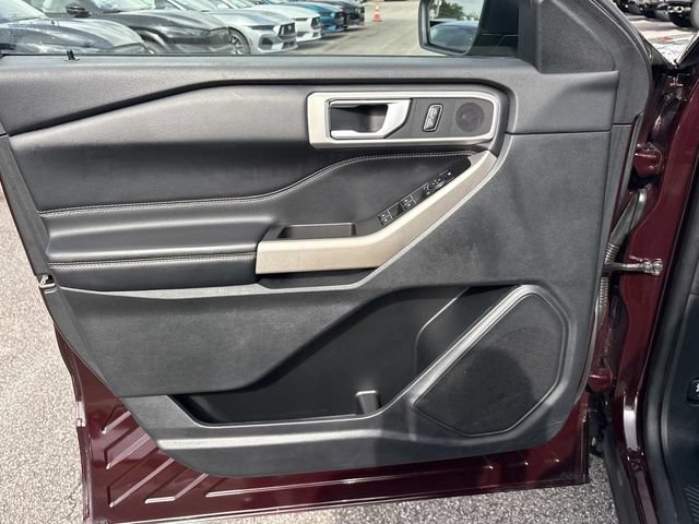 Certified 2022 Ford Explorer XLT w/ Equipment Group 202A RWD image 25