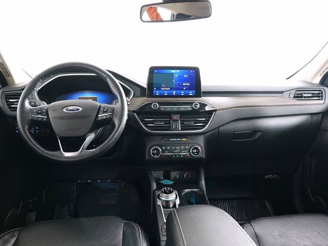 Certified 2020 Ford Escape Titanium AWD/4WD image 2