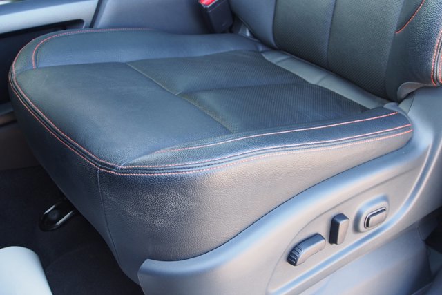 Used 2023 Nissan Titan PRO-4X w/ Pro-4x Convenience Package AWD/4WD image 19