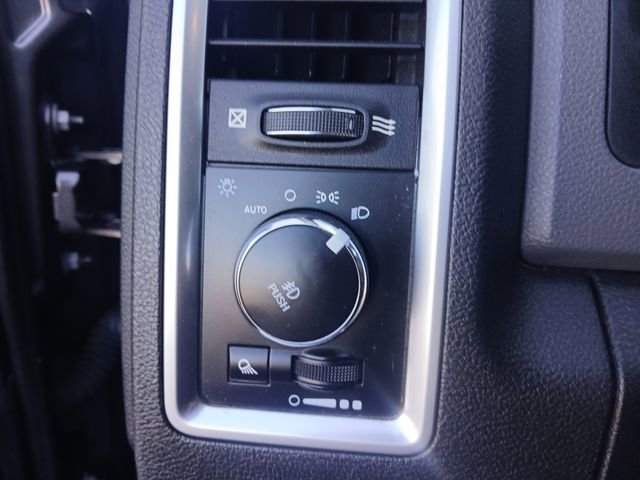 Used 2019 RAM 1500 Lone Star image 18