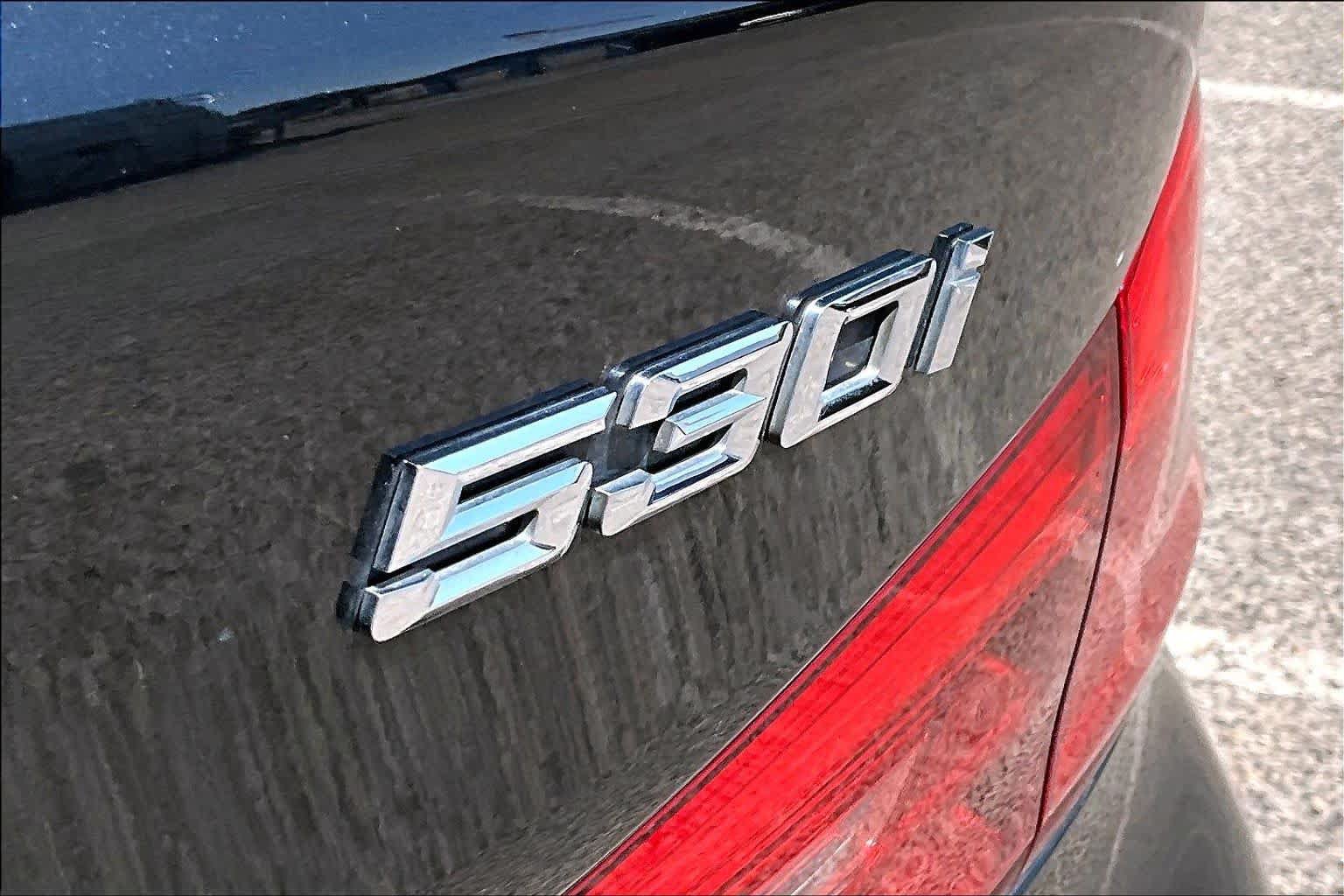 Used 2019 BMW 530i RWD image 12