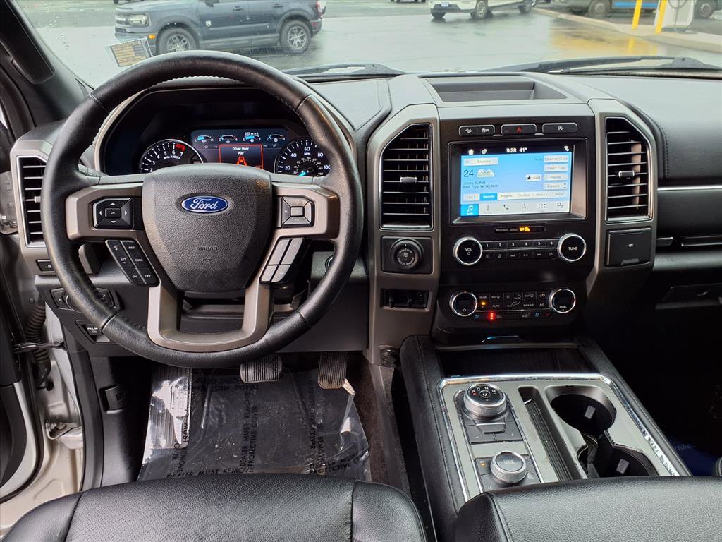 Certified 2019 Ford Expedition XLT w/ Equipment Group 202A image 16