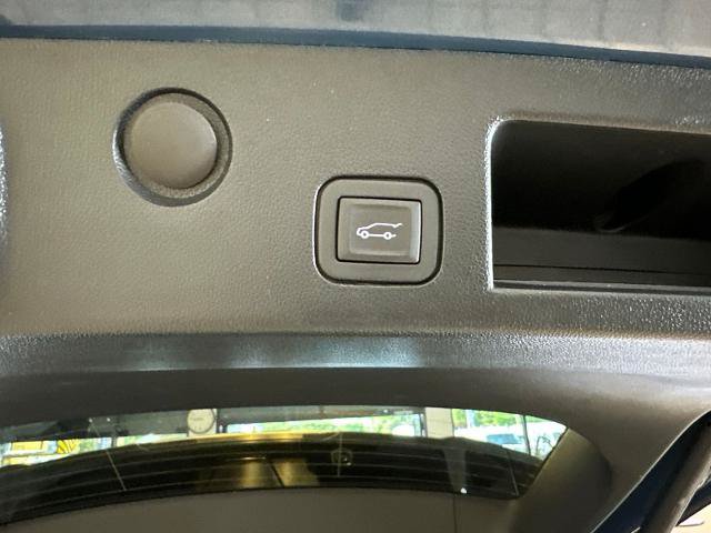 Used 2025 Chevrolet Equinox LT w/ Convenience Package II FWD image 21