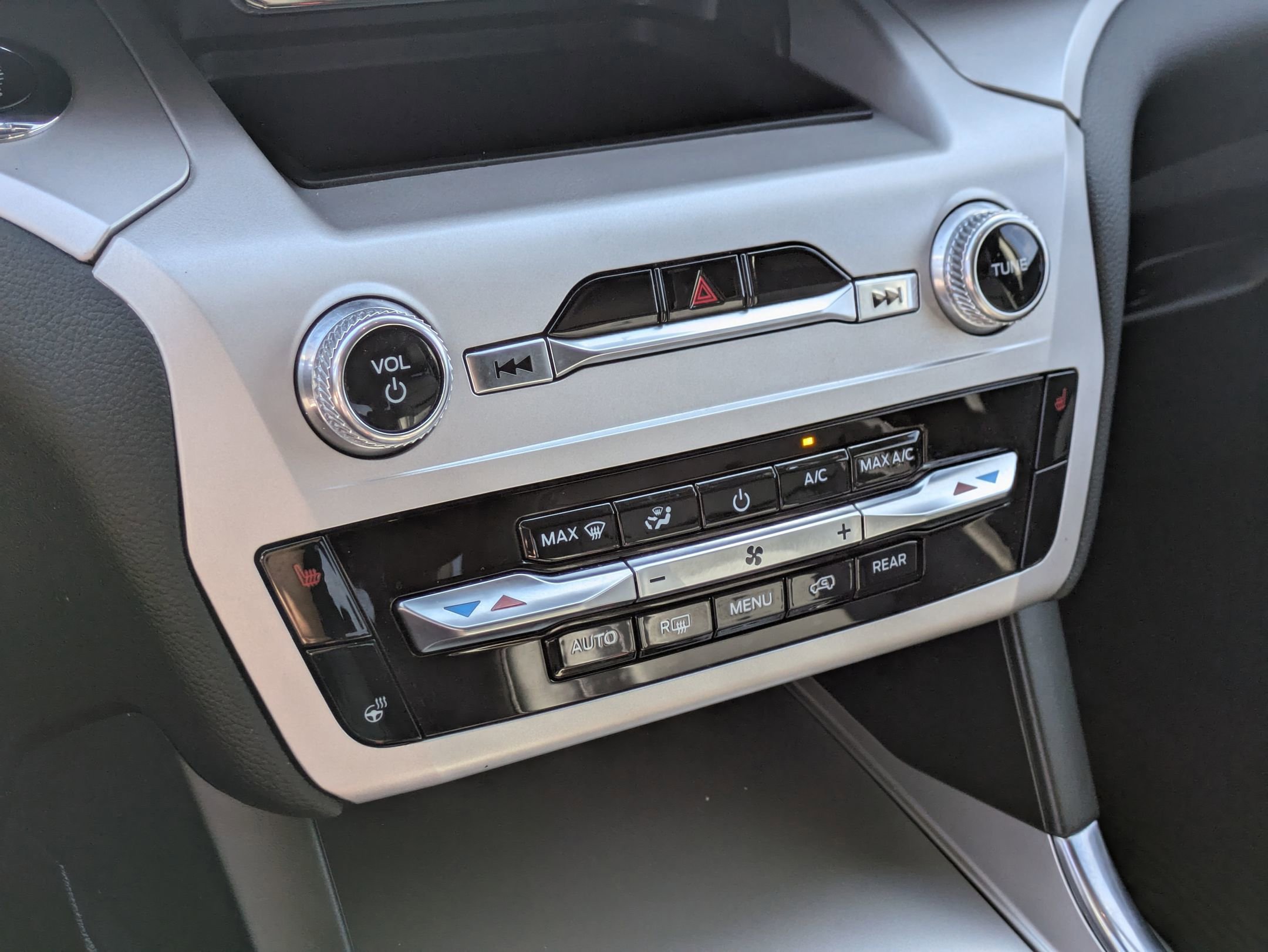 Certified 2023 Ford Explorer XLT w/ Equipment Group 202A image 22