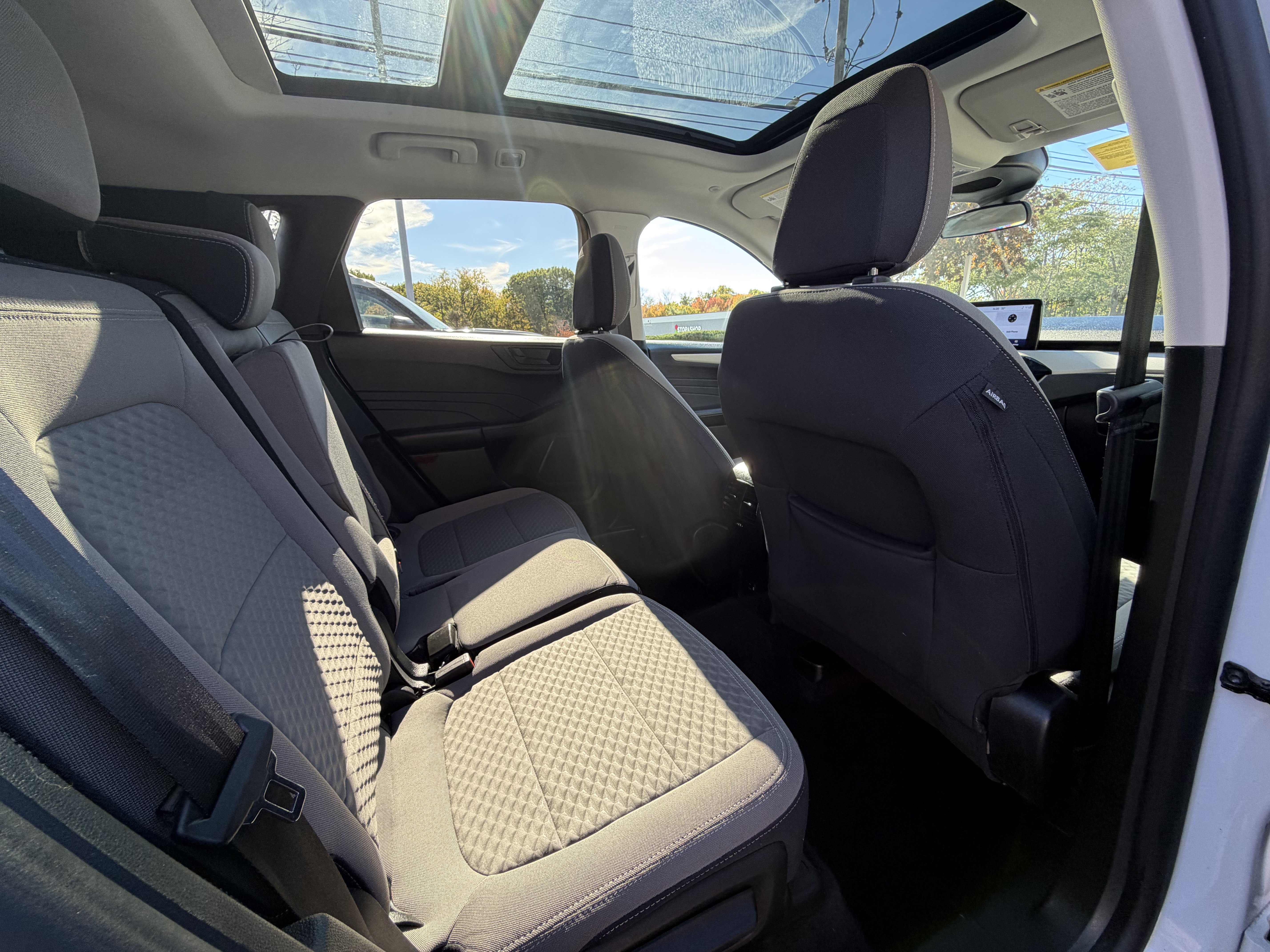 Certified 2022 Ford Escape SE w/ SE Sport Appearance Package AWD/4WD image 10