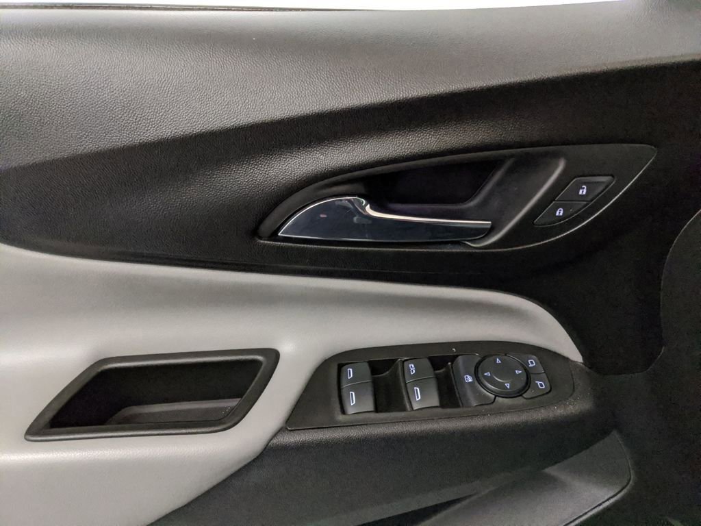 Used 2021 Chevrolet Equinox LT w/ Driver Convenience Package image 15