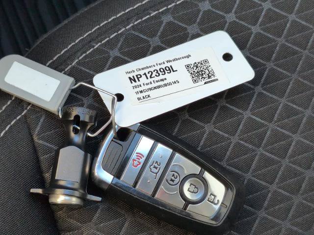 Certified 2024 Ford Escape Active AWD/4WD image 27