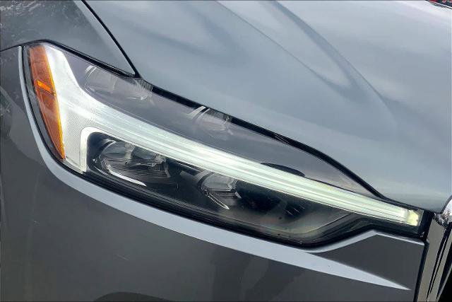 Used 2021 Volvo XC60 T5 Inscription image 26