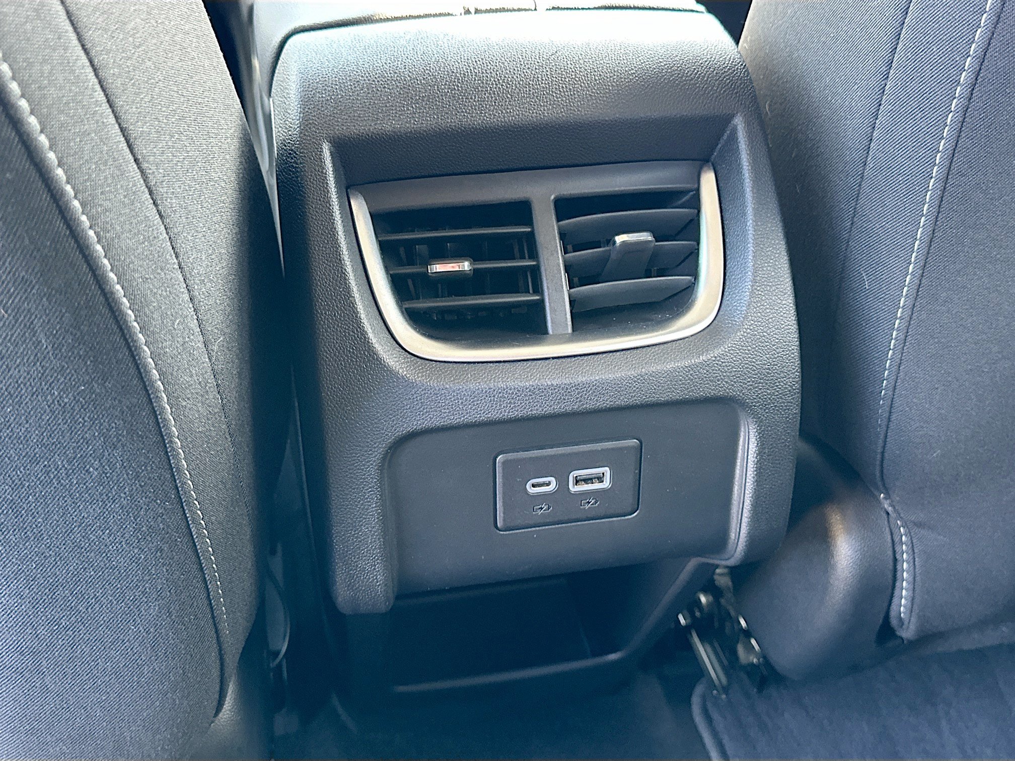 Used 2023 Chevrolet Blazer LT FWD image 23