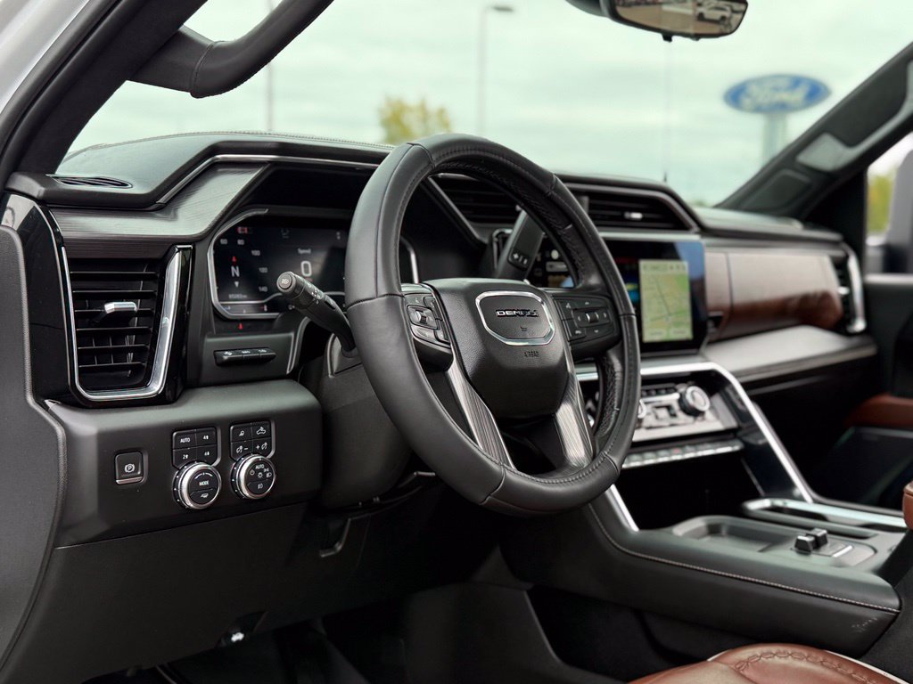 Used 2024 GMC Sierra 3500 Denali Ultimate w/ LPO, GMC Protection Package AWD/4WD image 13