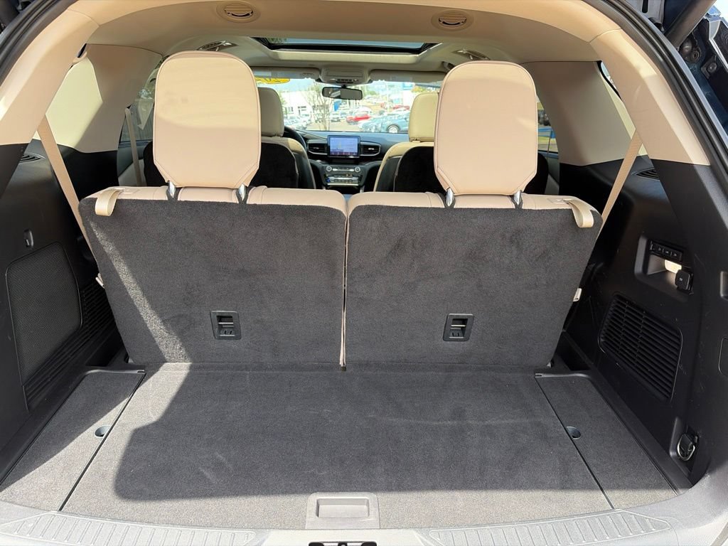 Certified 2020 Ford Explorer Limited RWD image 16