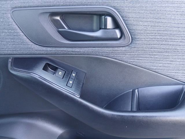 Used 2023 Nissan Rogue S FWD image 16