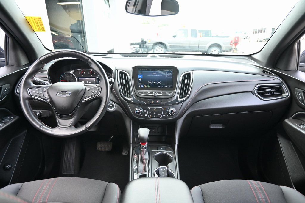 Used 2022 Chevrolet Equinox RS w/ Infotainment Package image 28