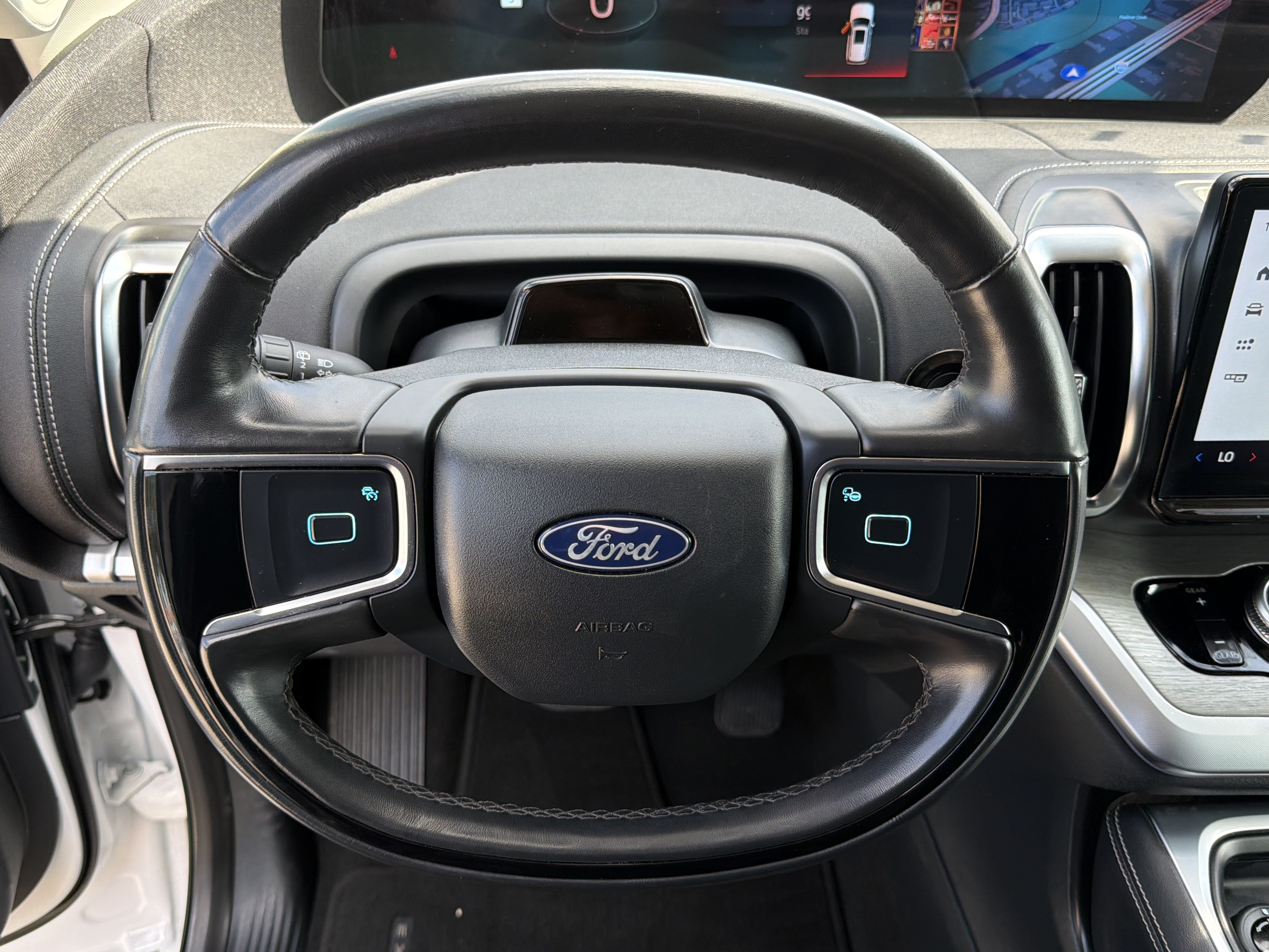 Certified 2025 Ford Expedition Platinum AWD/4WD image 18