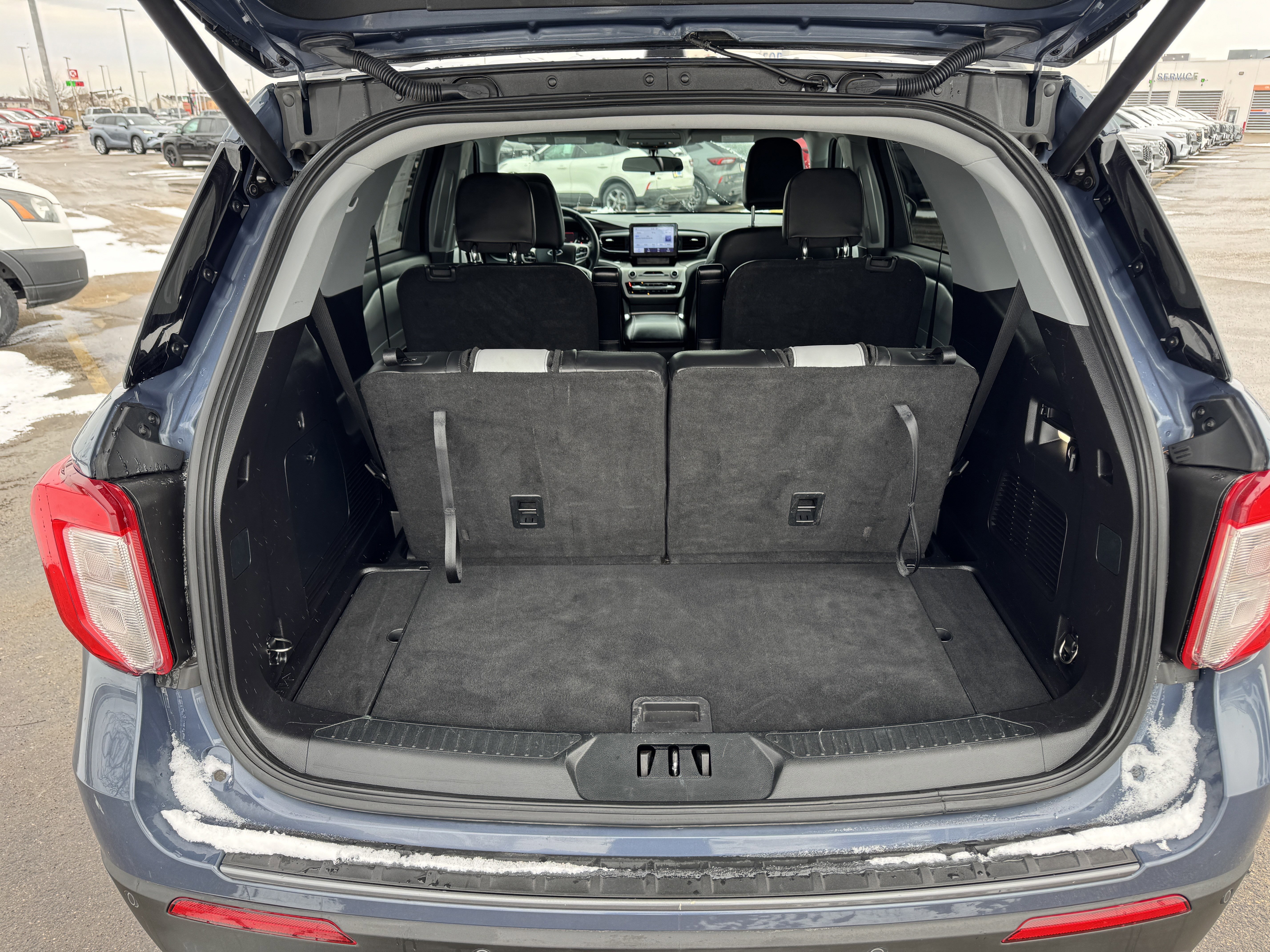 Certified 2021 Ford Explorer XLT w/ Equipment Group 202A image 22