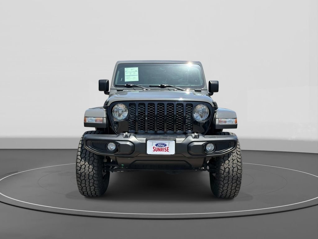 Used 2021 Jeep Gladiator Sport AWD/4WD image 3