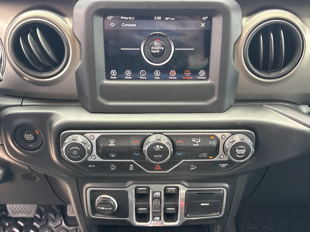Used 2018 Jeep Wrangler Unlimited Sport S AWD/4WD image 23