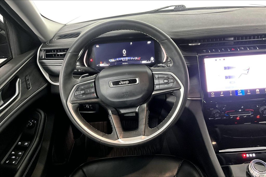 Used 2023 Jeep Grand Cherokee Limited RWD image 5