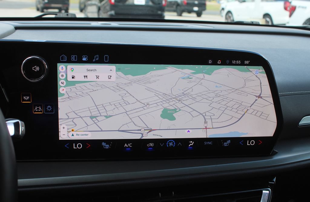 Used 2025 Chevrolet Traverse LT FWD image 27