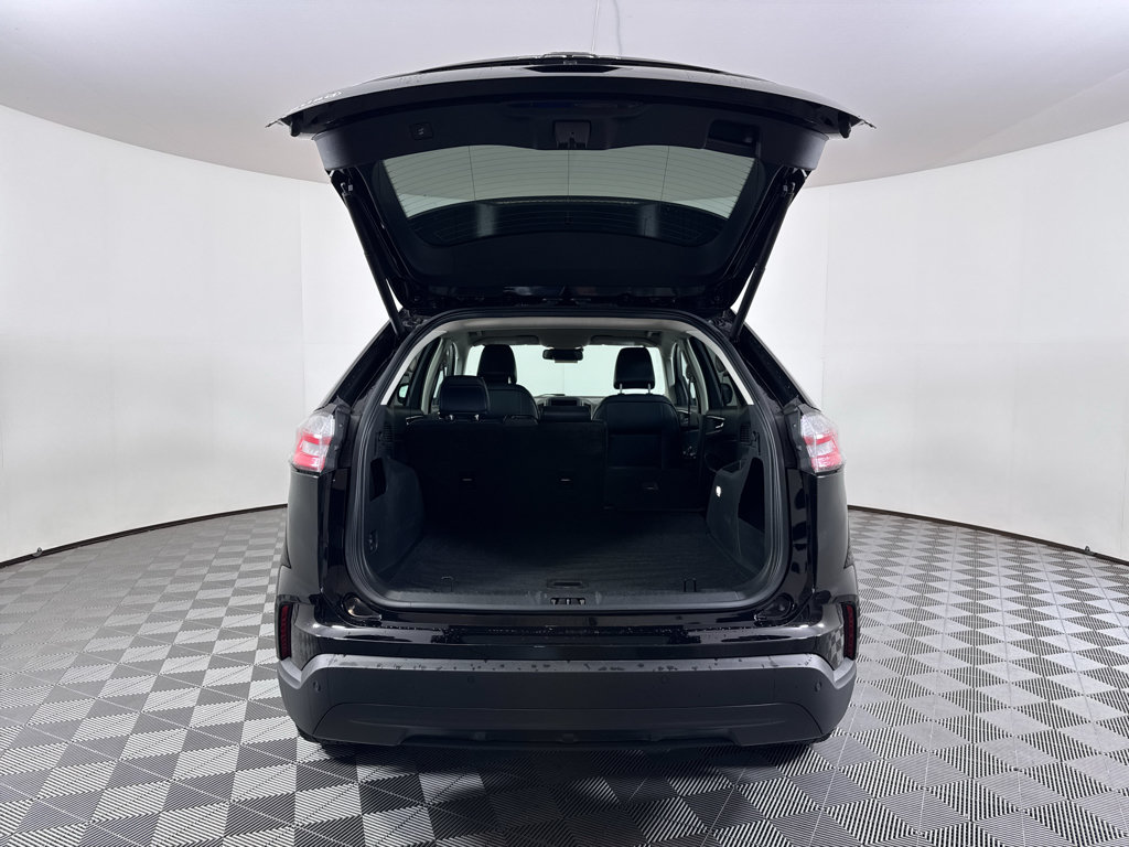 Certified 2024 Ford Edge SEL w/ Sport Appearance Package AWD/4WD image 9
