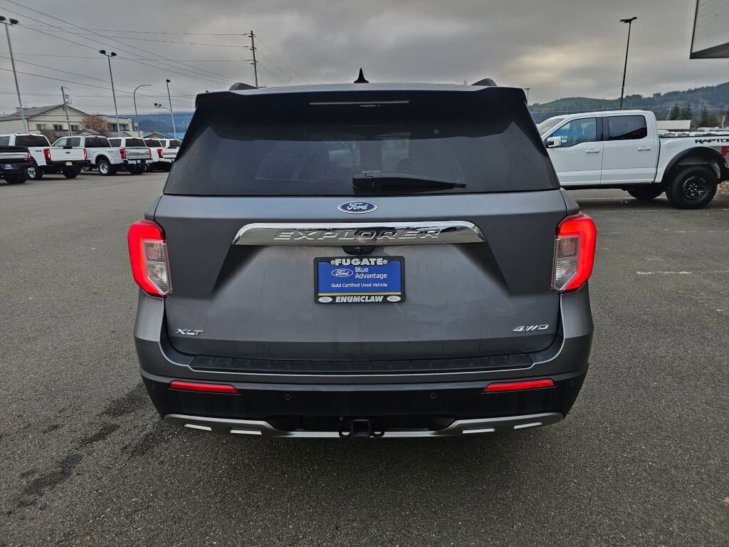 Certified 2022 Ford Explorer XLT w/ Equipment Group 202A image 8