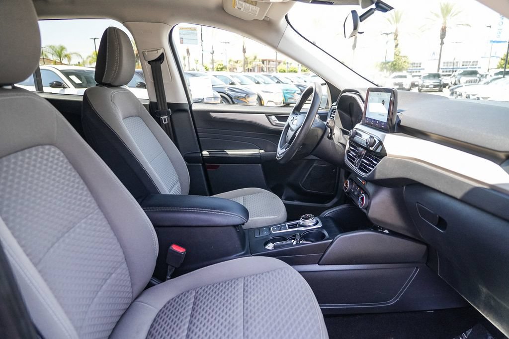 Certified 2021 Ford Escape SE FWD image 19