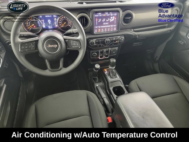 Used 2023 Jeep Gladiator Sport AWD/4WD image 32