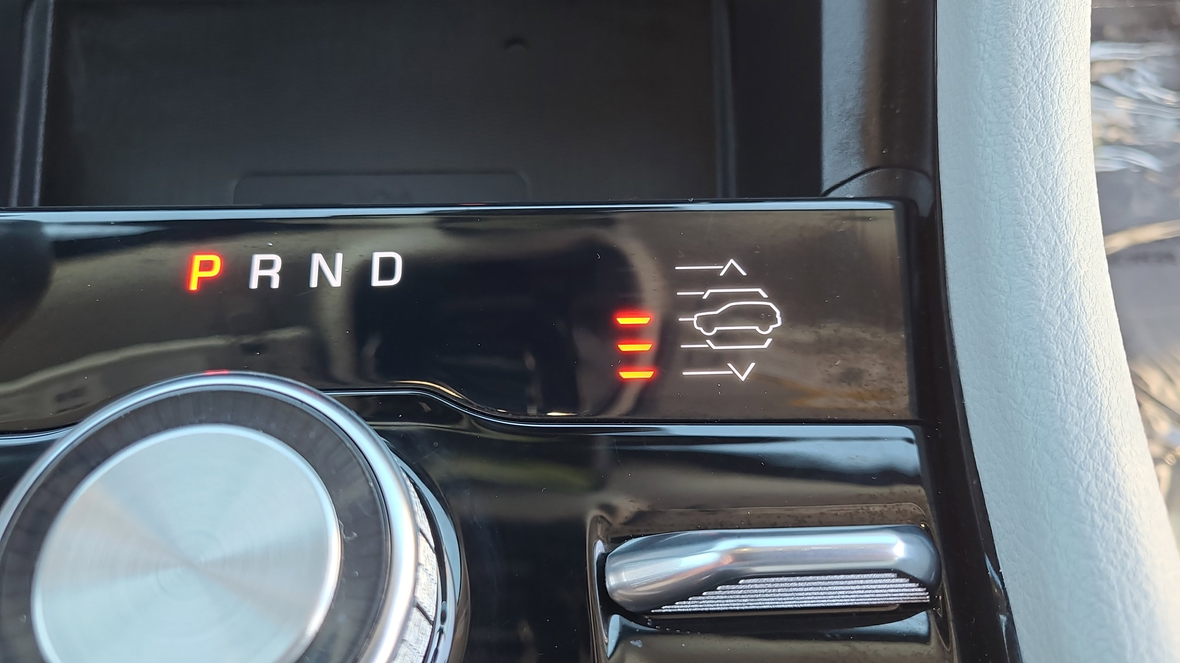 Used 2022 Jeep Grand Cherokee Overland w/ Advanced Protech Group III image 27