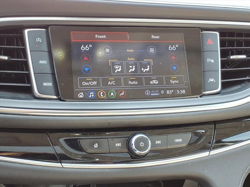 Used 2022 Buick Enclave Avenir w/ Avenir Technology Package AWD/4WD image 17