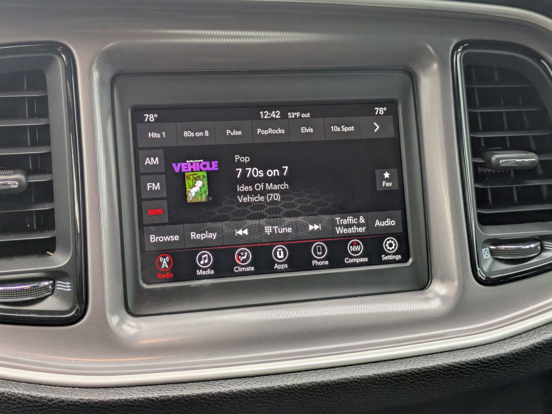 Used 2022 Dodge Challenger SXT w/ Blacktop Package image 18