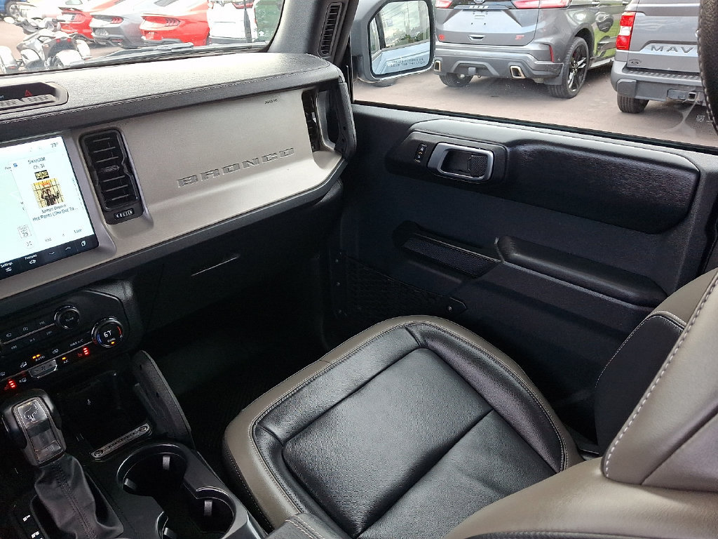 Certified 2025 Ford Bronco Outer Banks w/ Sasquatch Package AWD/4WD image 16
