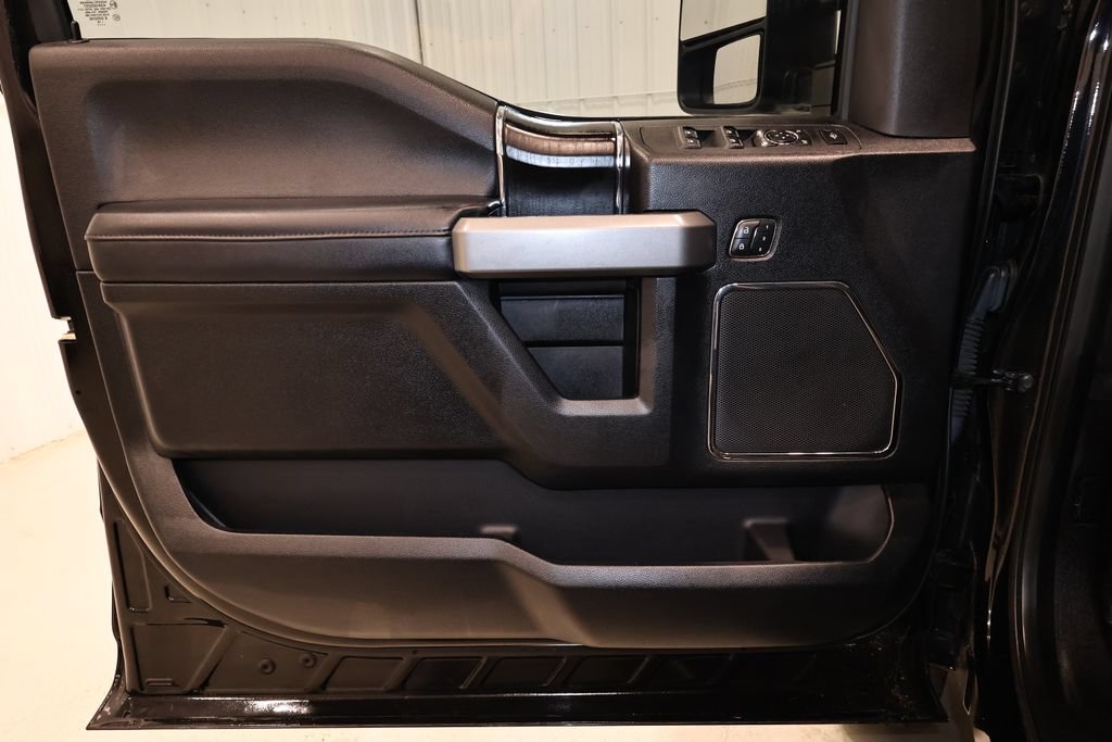 Certified 2019 Ford F450 Platinum w/ Platinum Ultimate Package AWD/4WD image 12