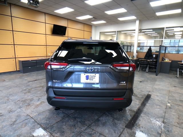 Used 2023 Toyota RAV4 XLE image 4