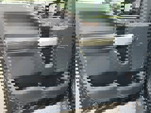 Certified 2022 Ford F250 Lariat w/ Tremor Off-Road Package image 13
