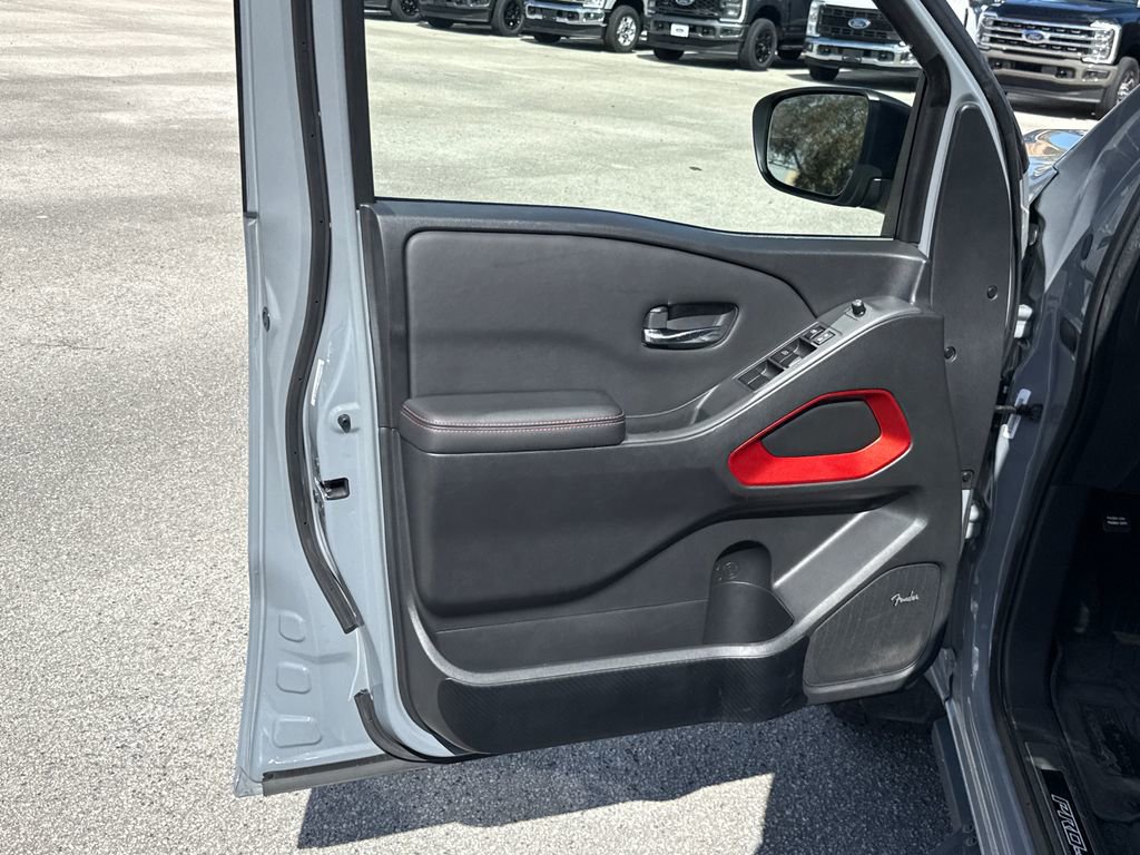 Used 2023 Nissan Frontier PRO-4X w/ Pro-4X Premium Package image 14