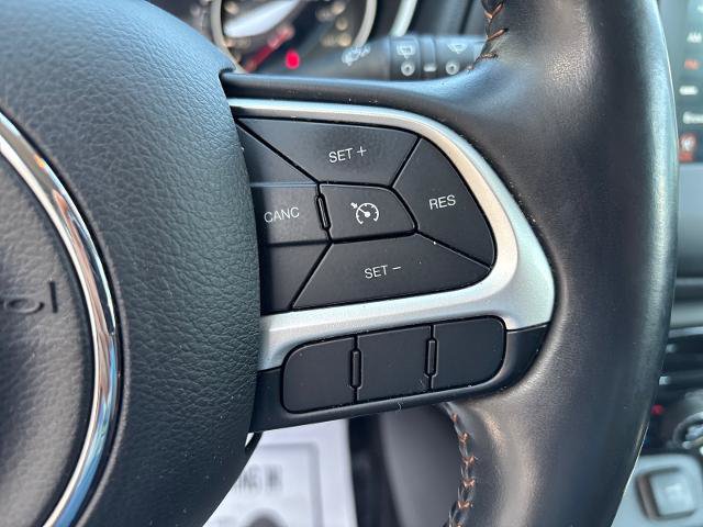 Used 2018 Jeep Compass Latitude w/ Popular Equipment Group FWD image 9