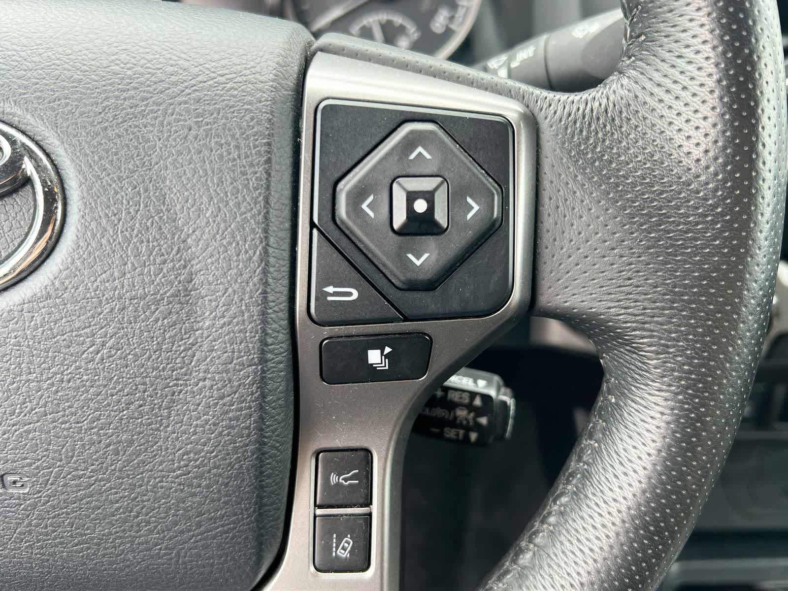 Used 2019 Toyota Tacoma Limited AWD/4WD image 24
