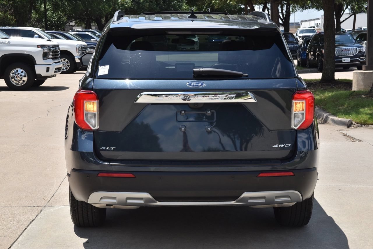 Certified 2024 Ford Explorer XLT w/ Equipment Group 202A AWD/4WD image 9