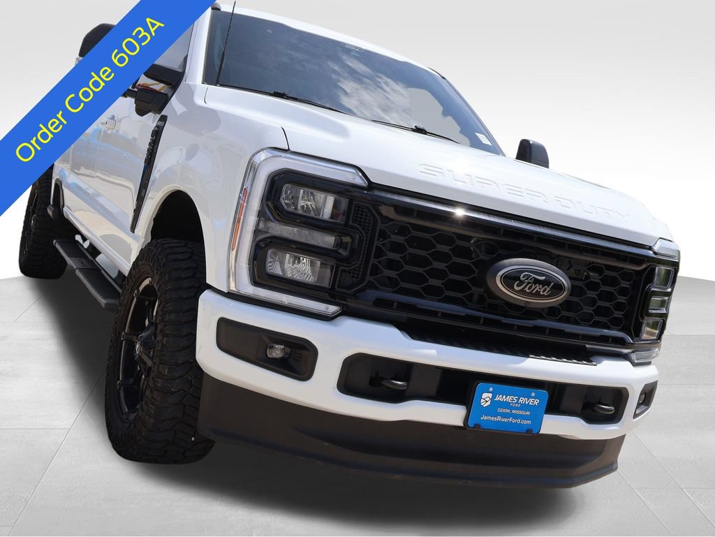 Certified 2025 Ford F250 XLT w/ Black Appearance Package AWD/4WD image 8