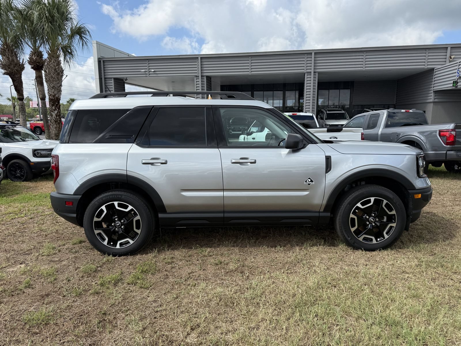Certified 2023 Ford Bronco Sport Outer Banks AWD/4WD image 3