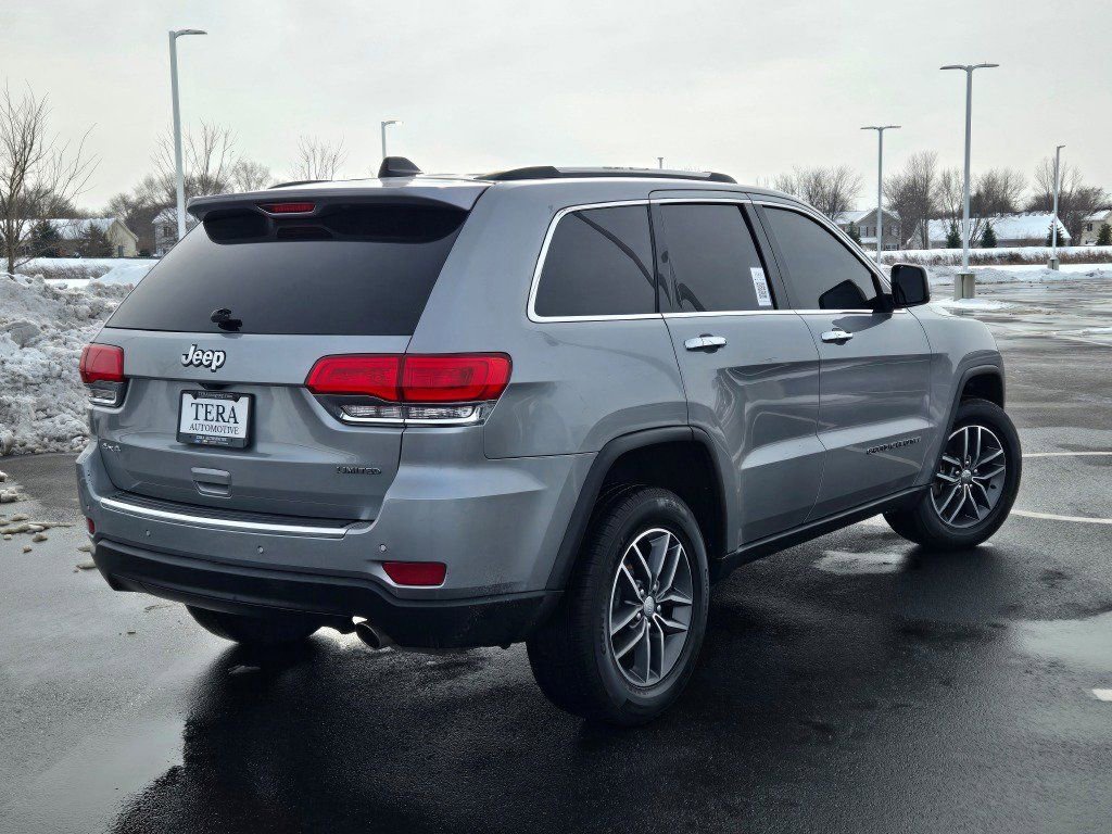 Used 2018 Jeep Grand Cherokee Limited image 10