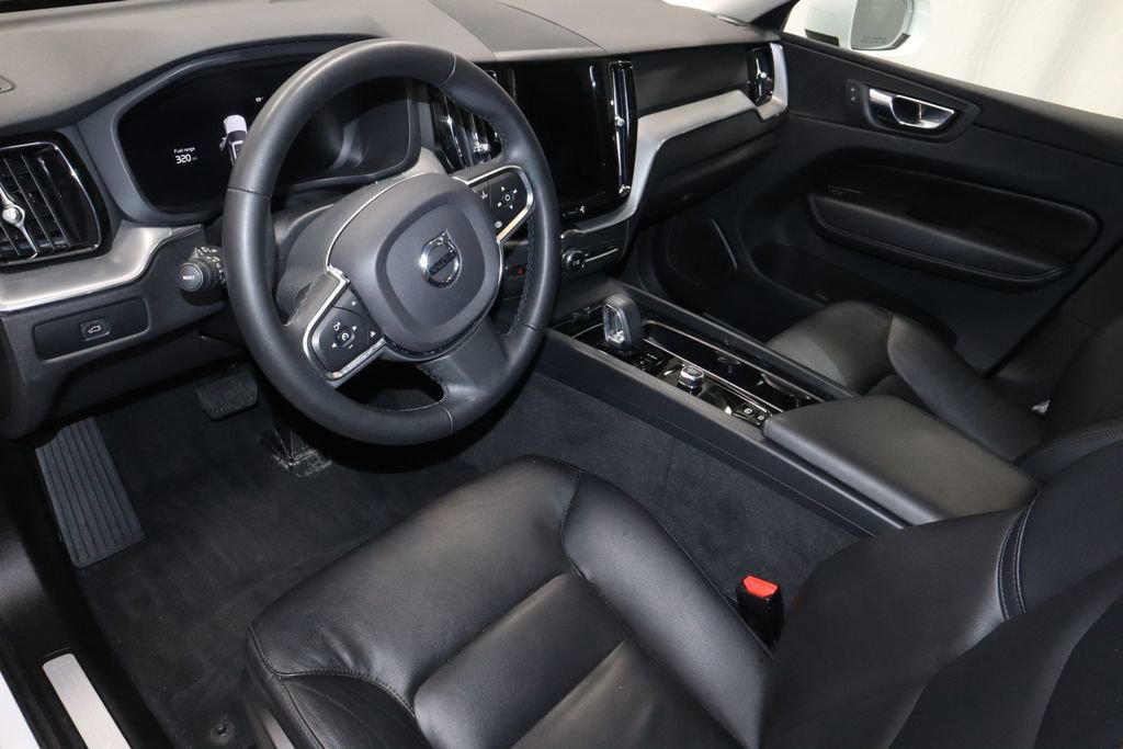 Used 2023 Volvo XC60 B5 Core AWD/4WD image 26