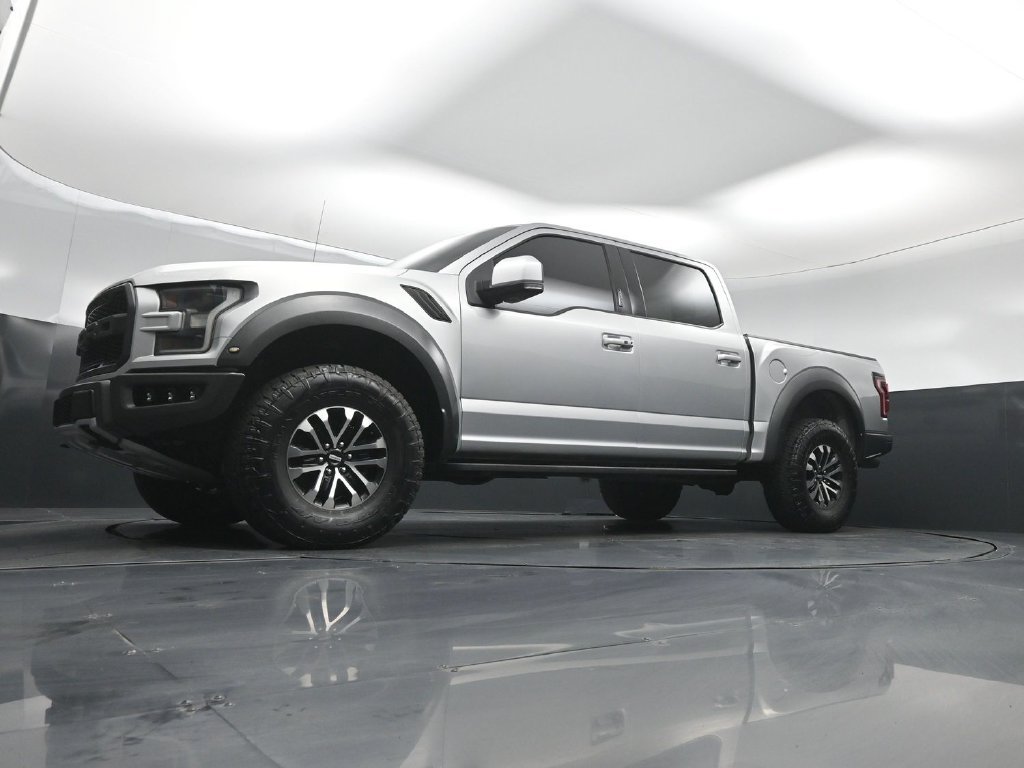 Certified 2019 Ford F150 Raptor w/ Equipment Group 802A Luxury AWD/4WD image 44