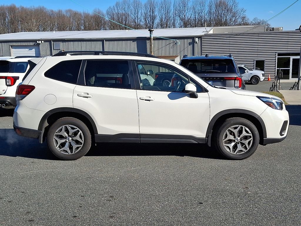 Used 2021 Subaru Forester Premium image 7