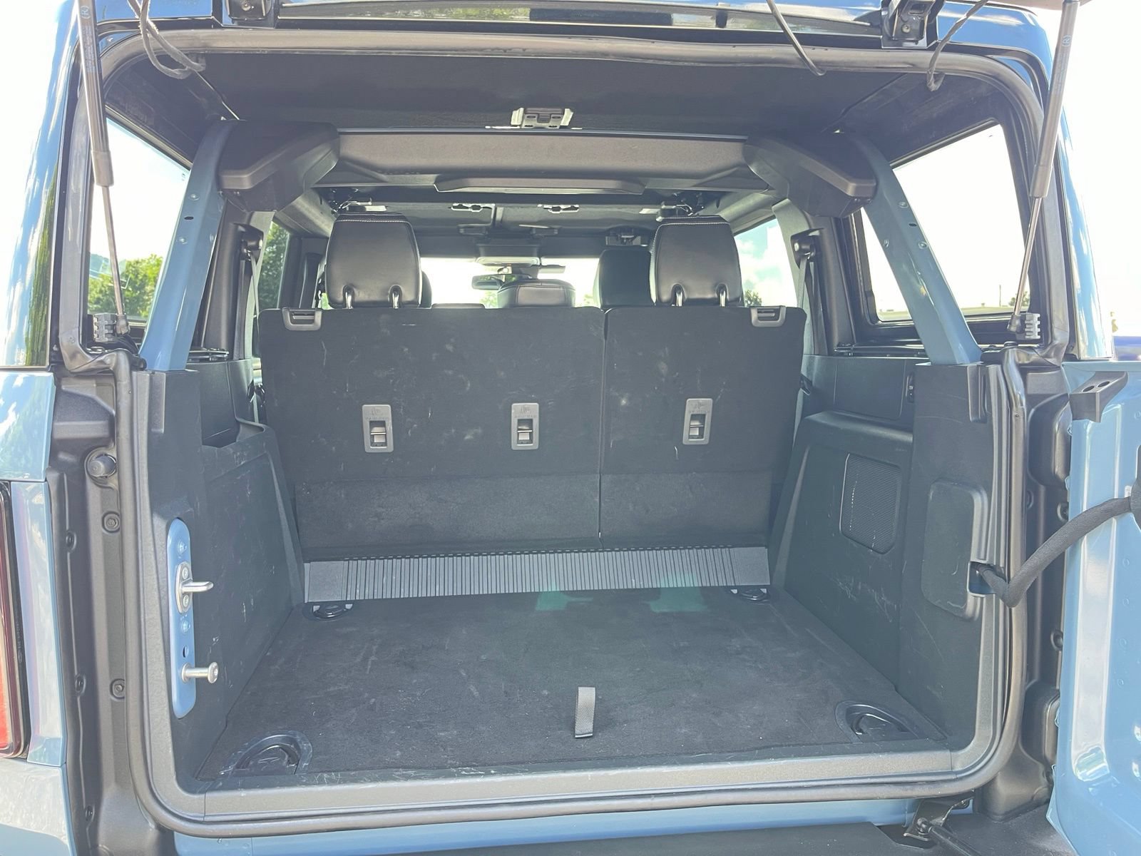 Certified 2025 Ford Bronco Outer Banks AWD/4WD image 18