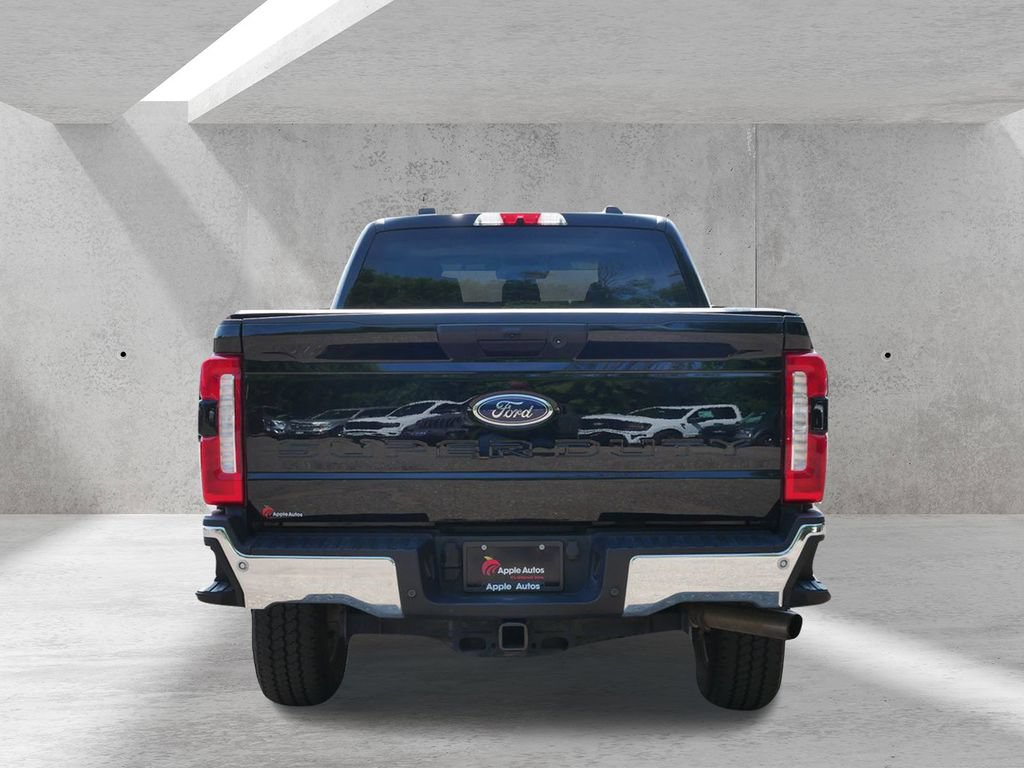 Certified 2025 Ford F350 XLT w/ 360-Degree Camera Package AWD/4WD image 4