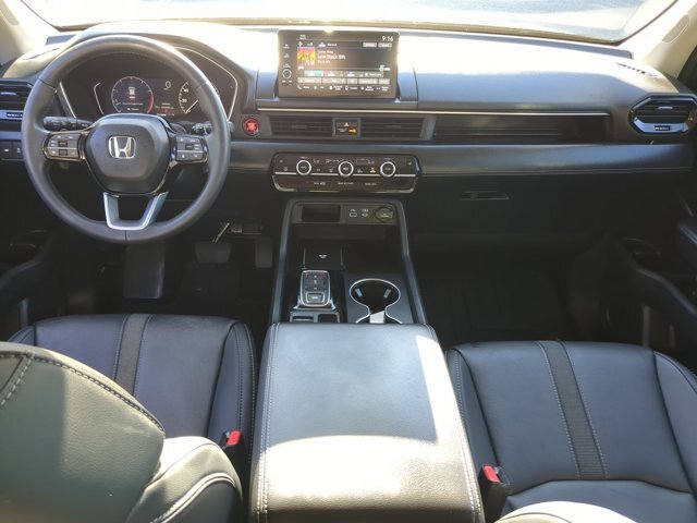 Used 2025 Honda Pilot EX-L image 29