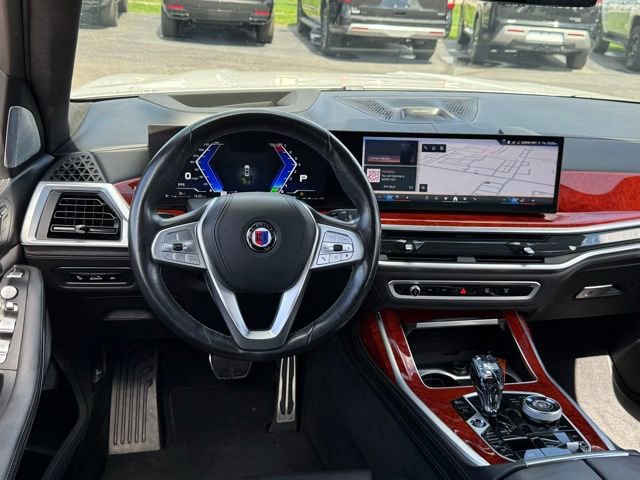 Used 2024 BMW ALPINA XB7 image 21
