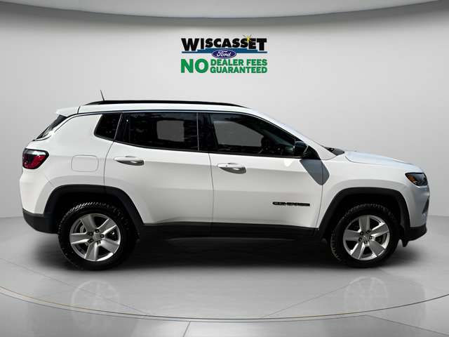 Used 2022 Jeep Compass Latitude w/ Sun and Sound Group AWD/4WD image 6