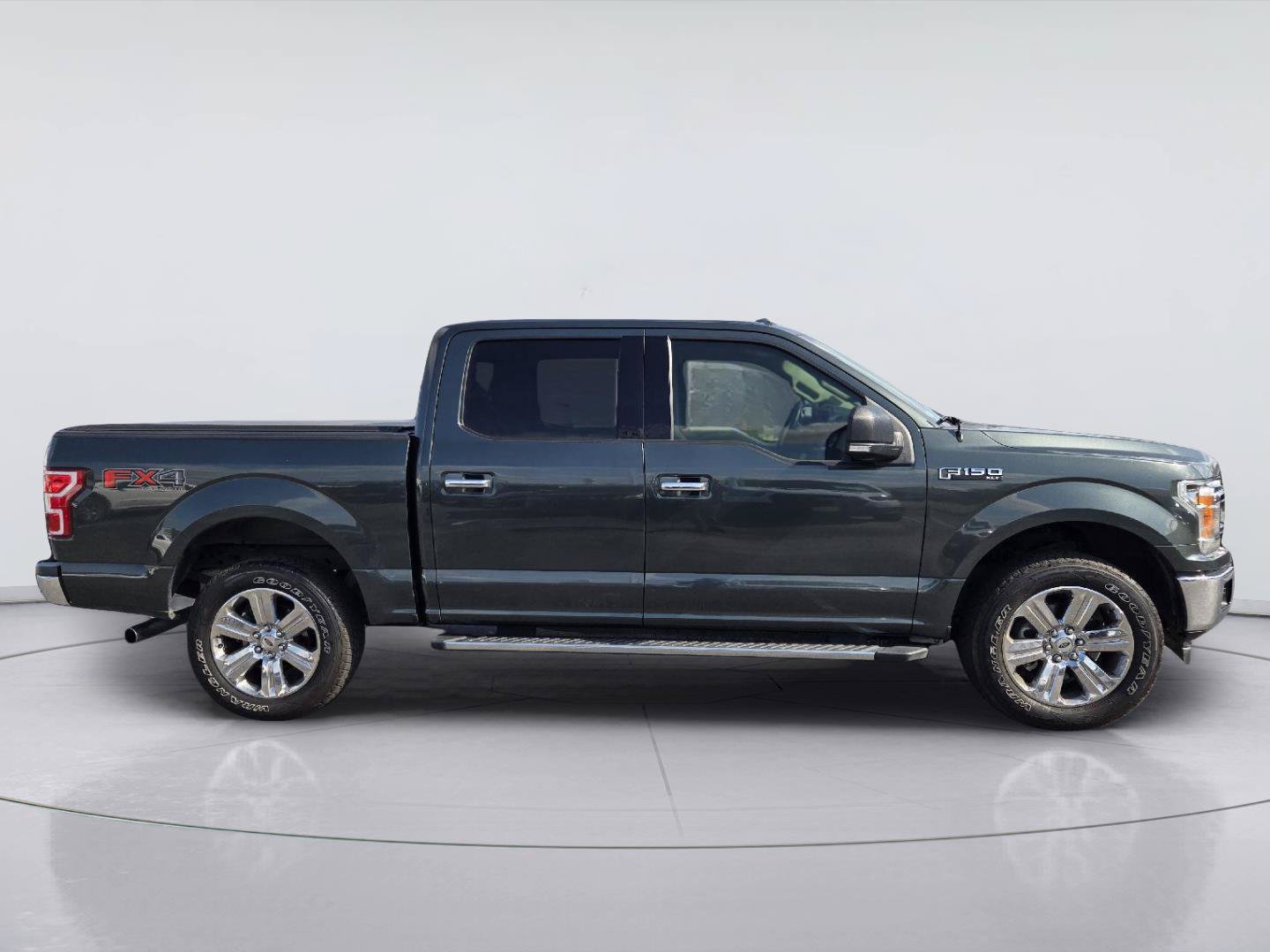 Certified 2018 Ford F150 XLT w/ Equipment Group 302A Luxury AWD/4WD image 4